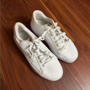 Puma Women's White Sneakers size 9 Never Used